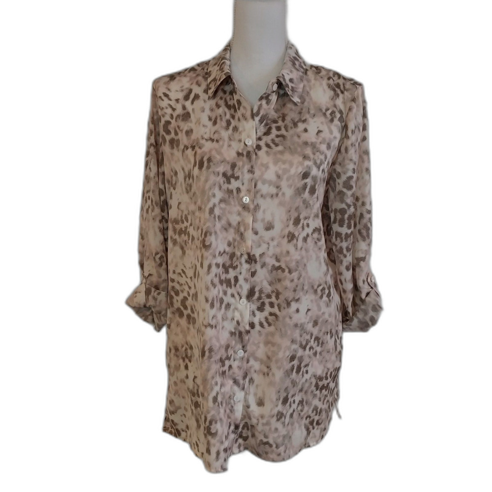 Chico's Animal Print Button Up Top Size Medium Gray/Pink Preppy Career Bohemian